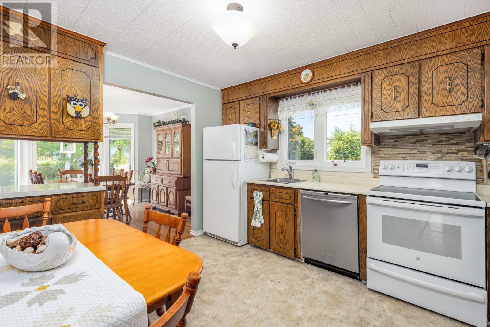 1470 Conception Bay Highway, Conception Bay South, NL - Indoor Photo Showing Kitchen