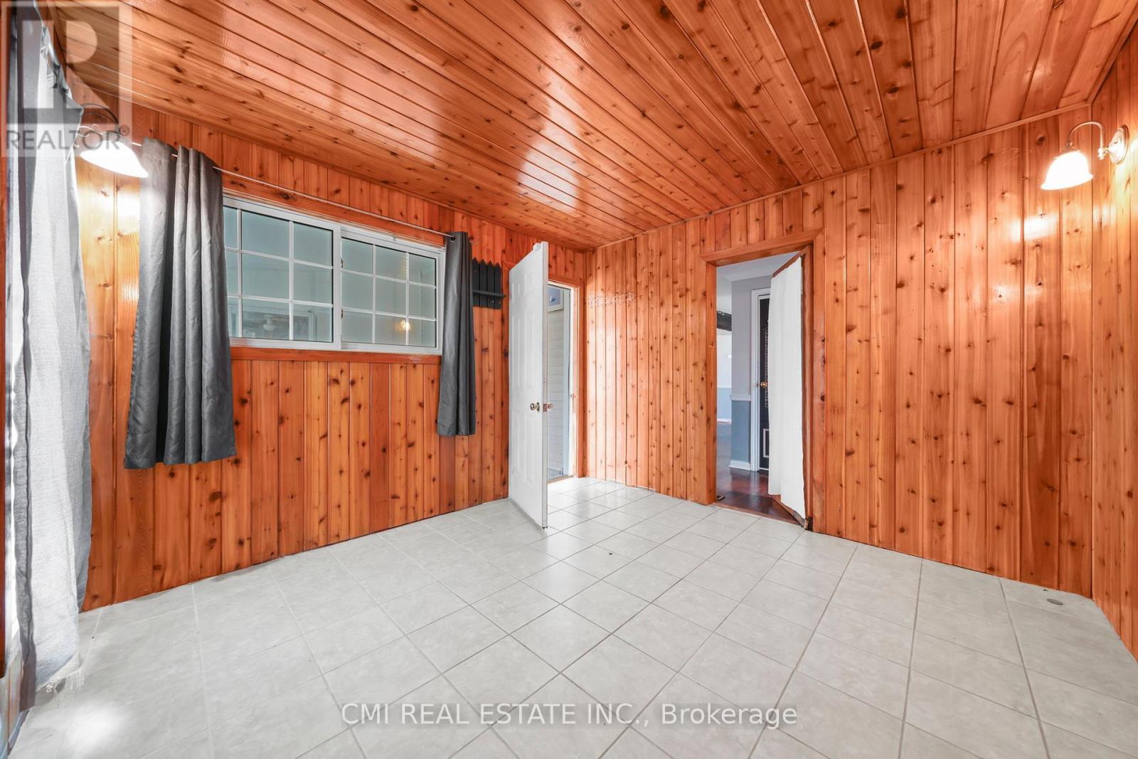 246 Regional 8 Road, Uxbridge, ON - Photo Showing Other Room