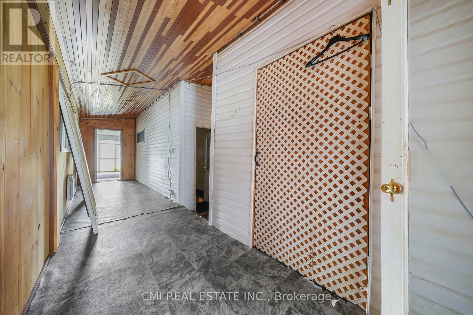 246 Regional 8 Road, Uxbridge, ON - Outdoor With Deck Patio Veranda With Exterior