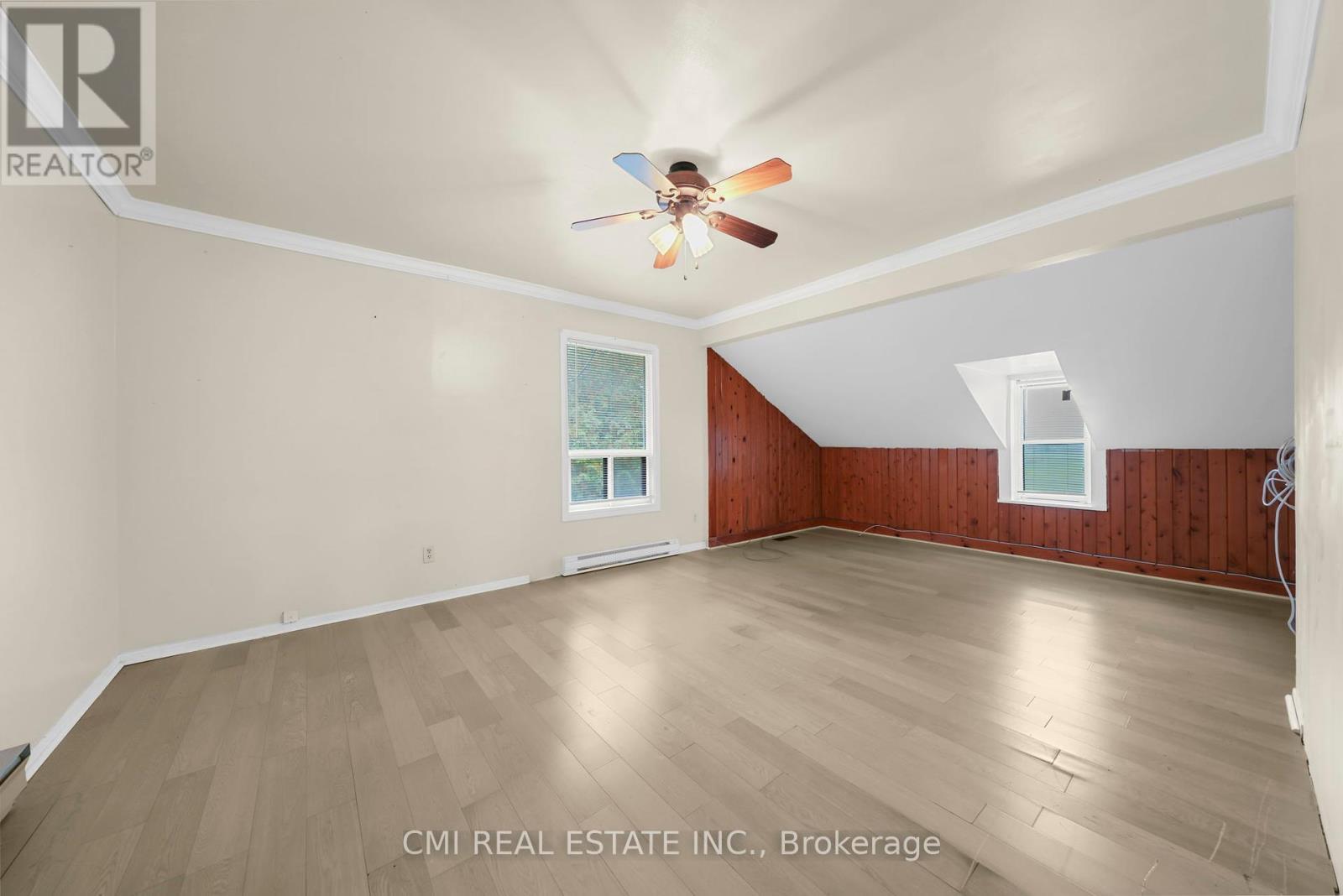 246 Regional 8 Road, Uxbridge, ON - Indoor Photo Showing Other Room