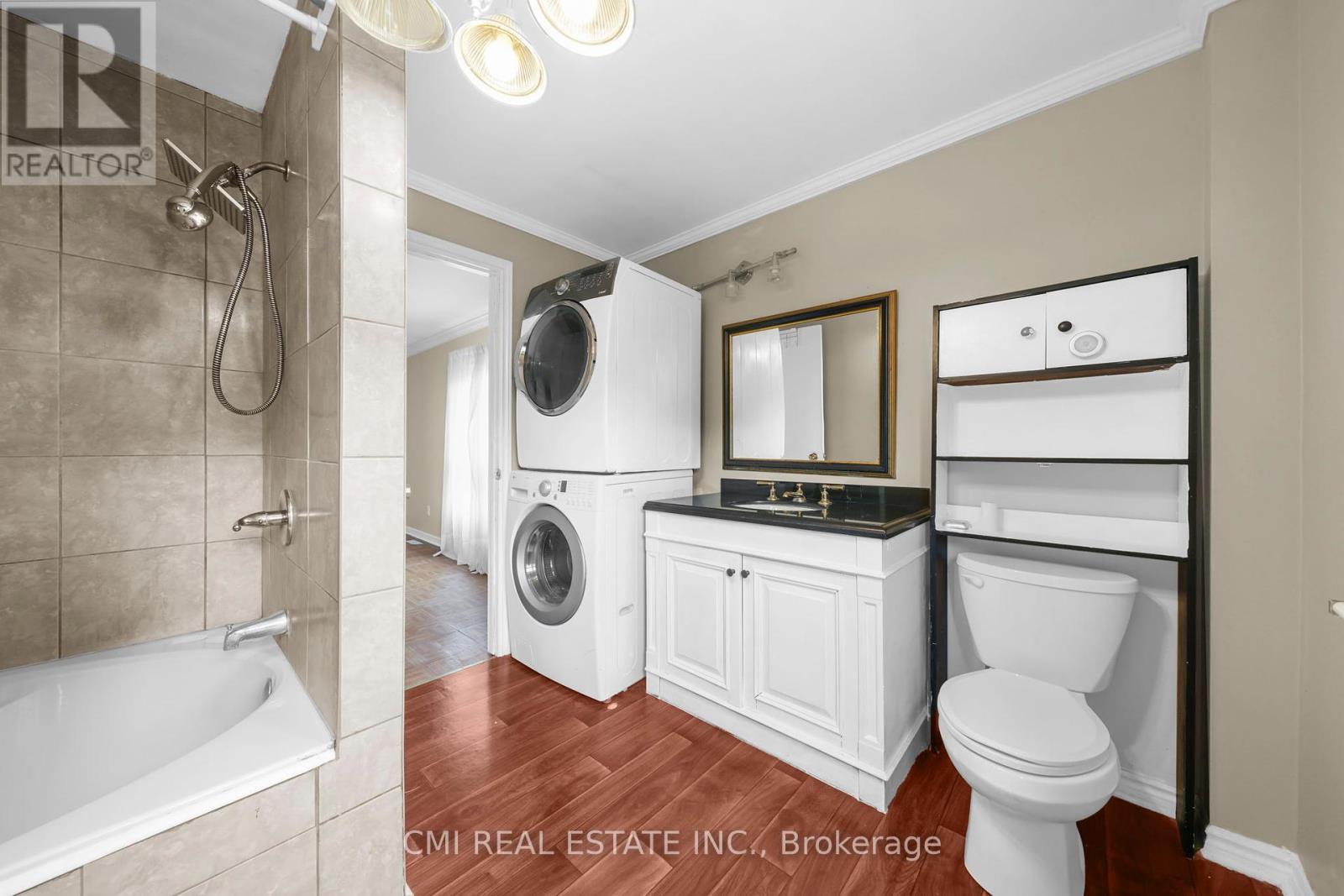 246 Regional 8 Road, Uxbridge, ON - Indoor Photo Showing Other Room