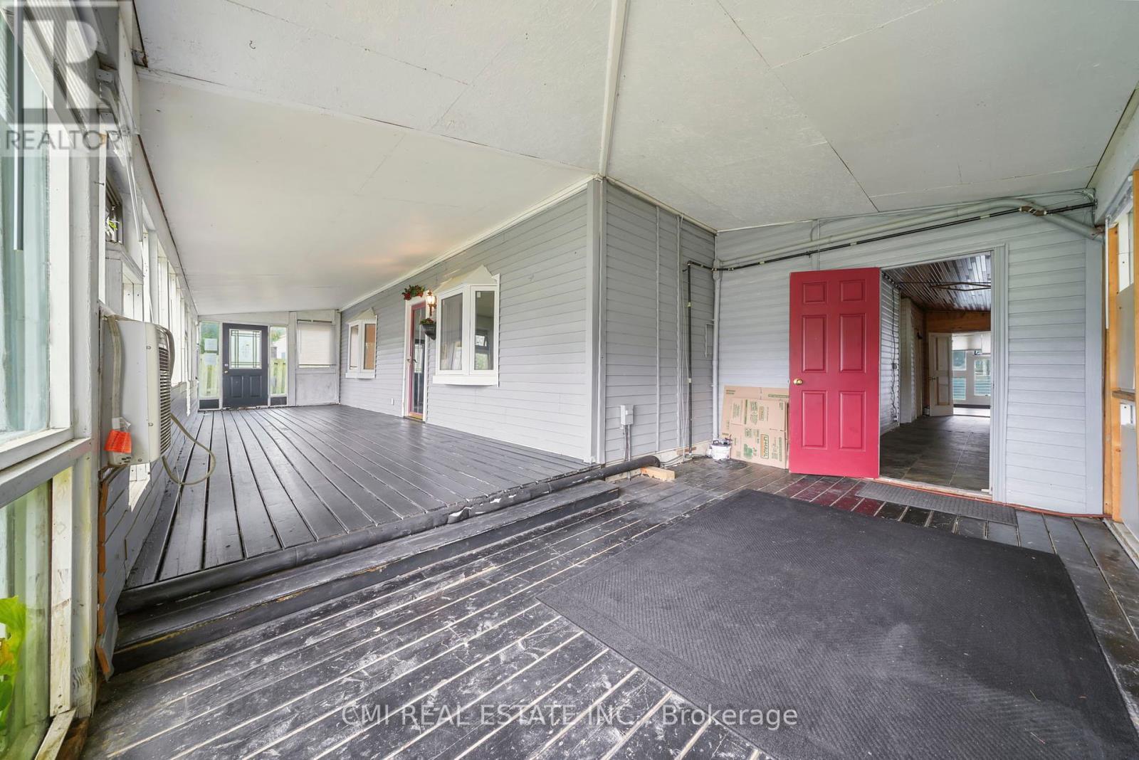 246 Regional 8 Road, Uxbridge, ON - Photo Showing Other Room