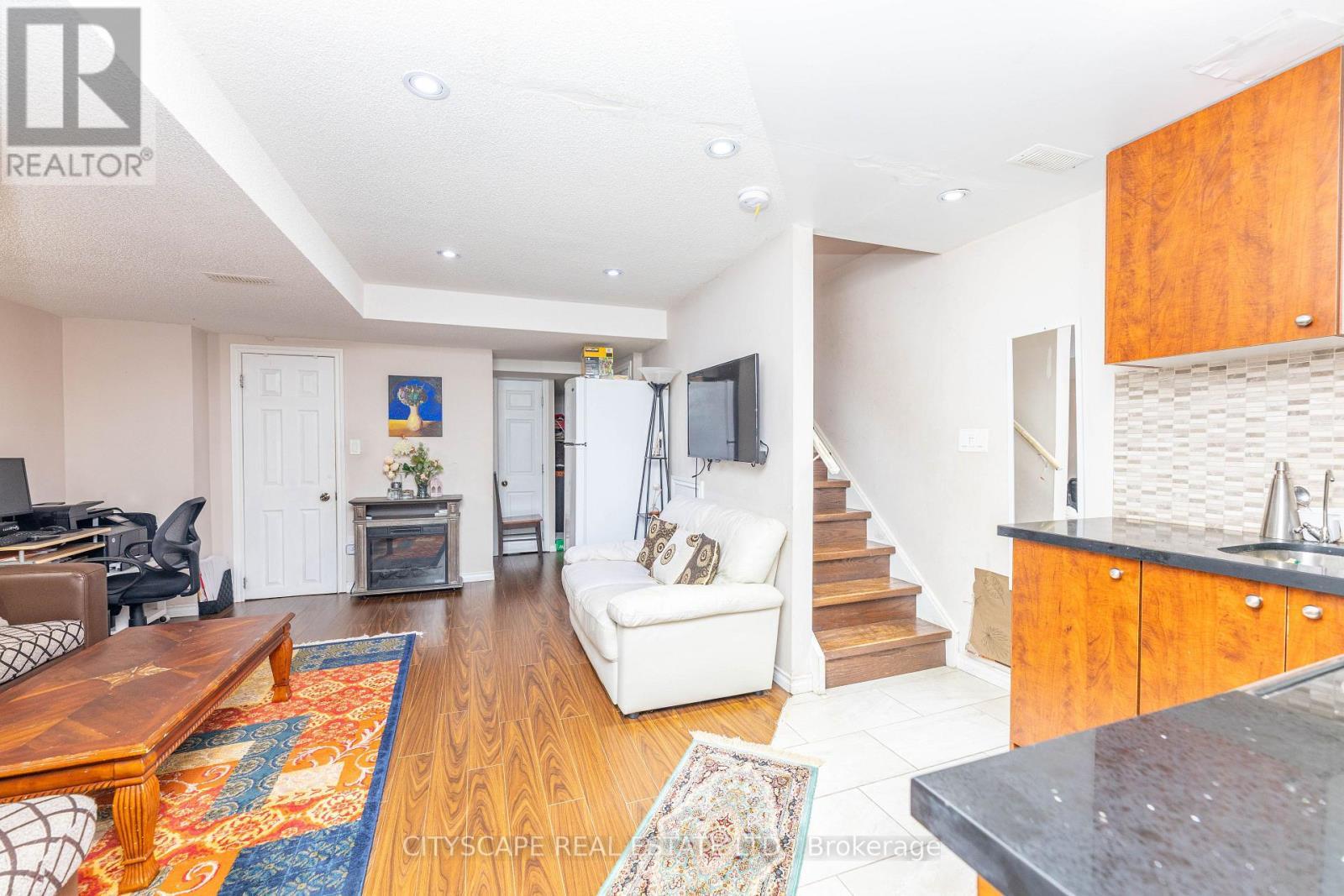 875 Oasis Drive, Mississauga, ON - Indoor With Fireplace