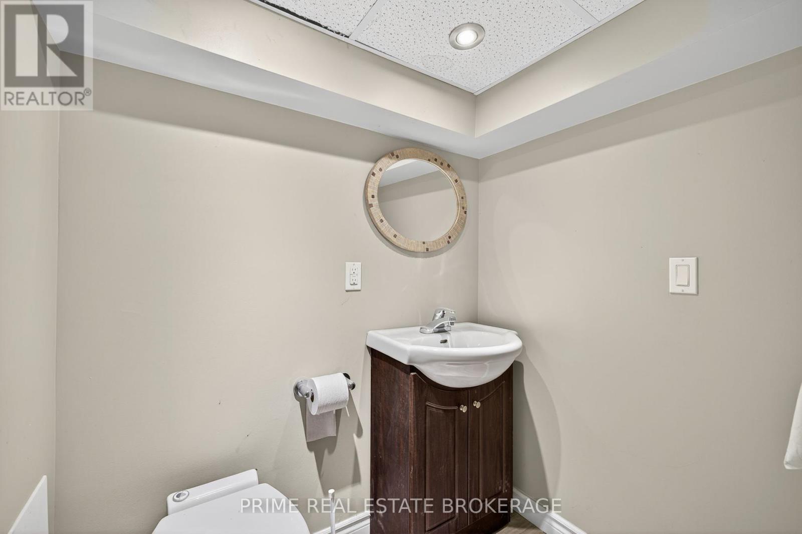 281 Oxford Street E, London East (East F), ON