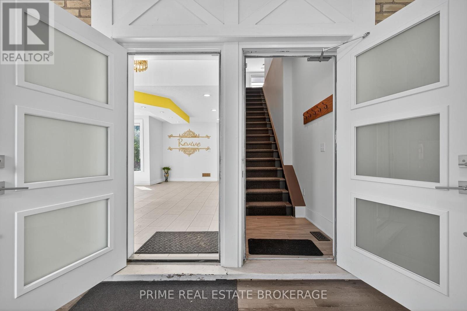 281 Oxford Street E, London East (East F), ON