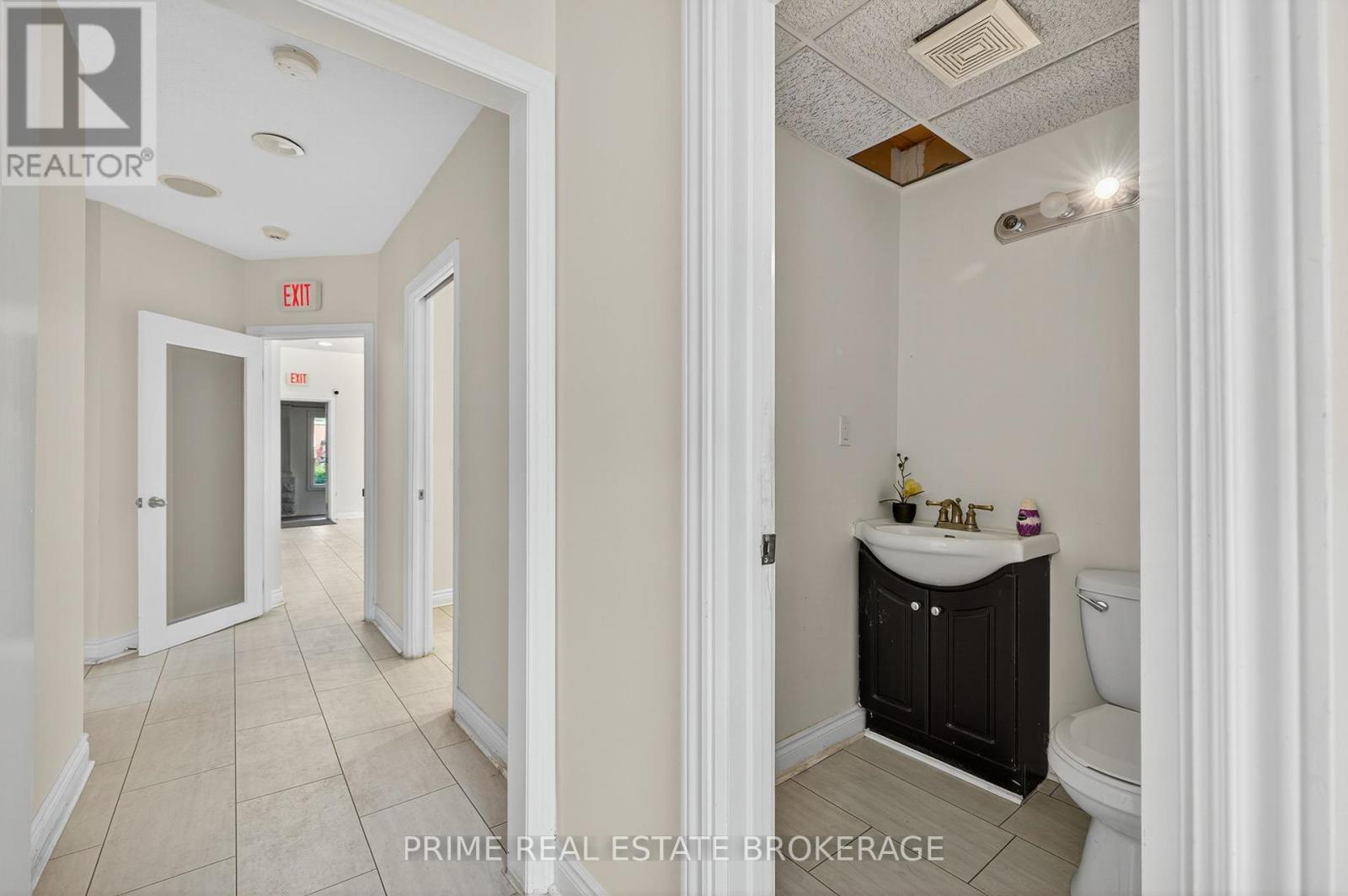 281 Oxford Street E, London East (East F), ON