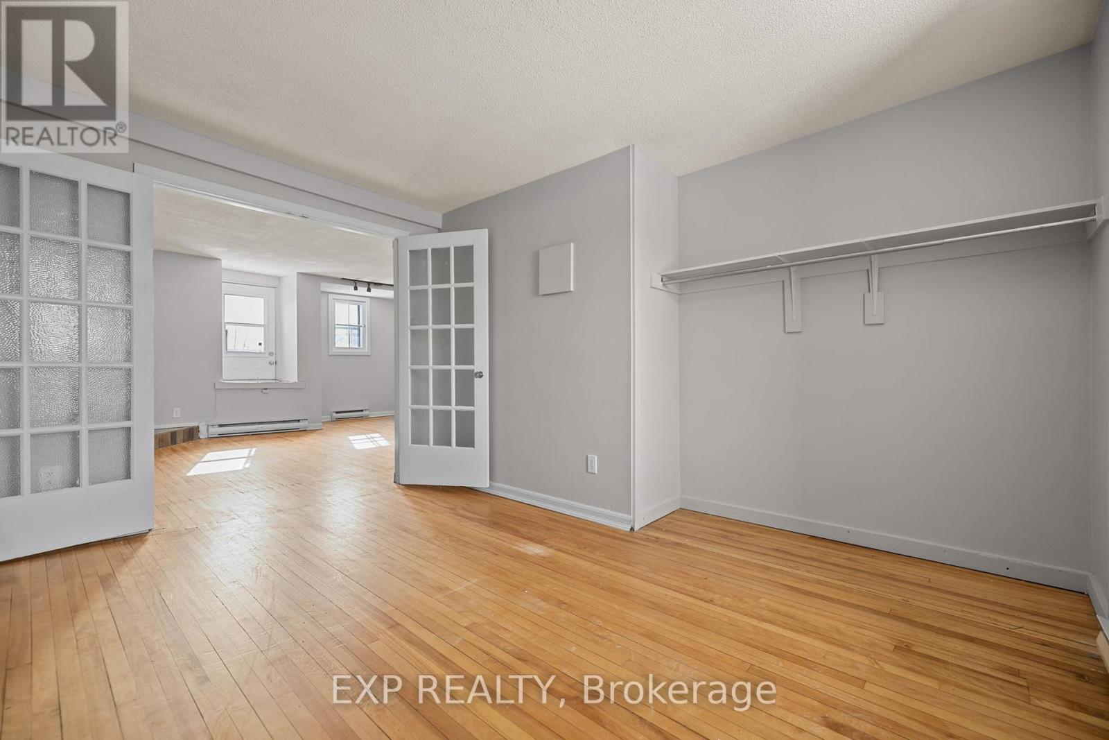 196 Osgoode Street, Ottawa, ON - Indoor Photo Showing Other Room