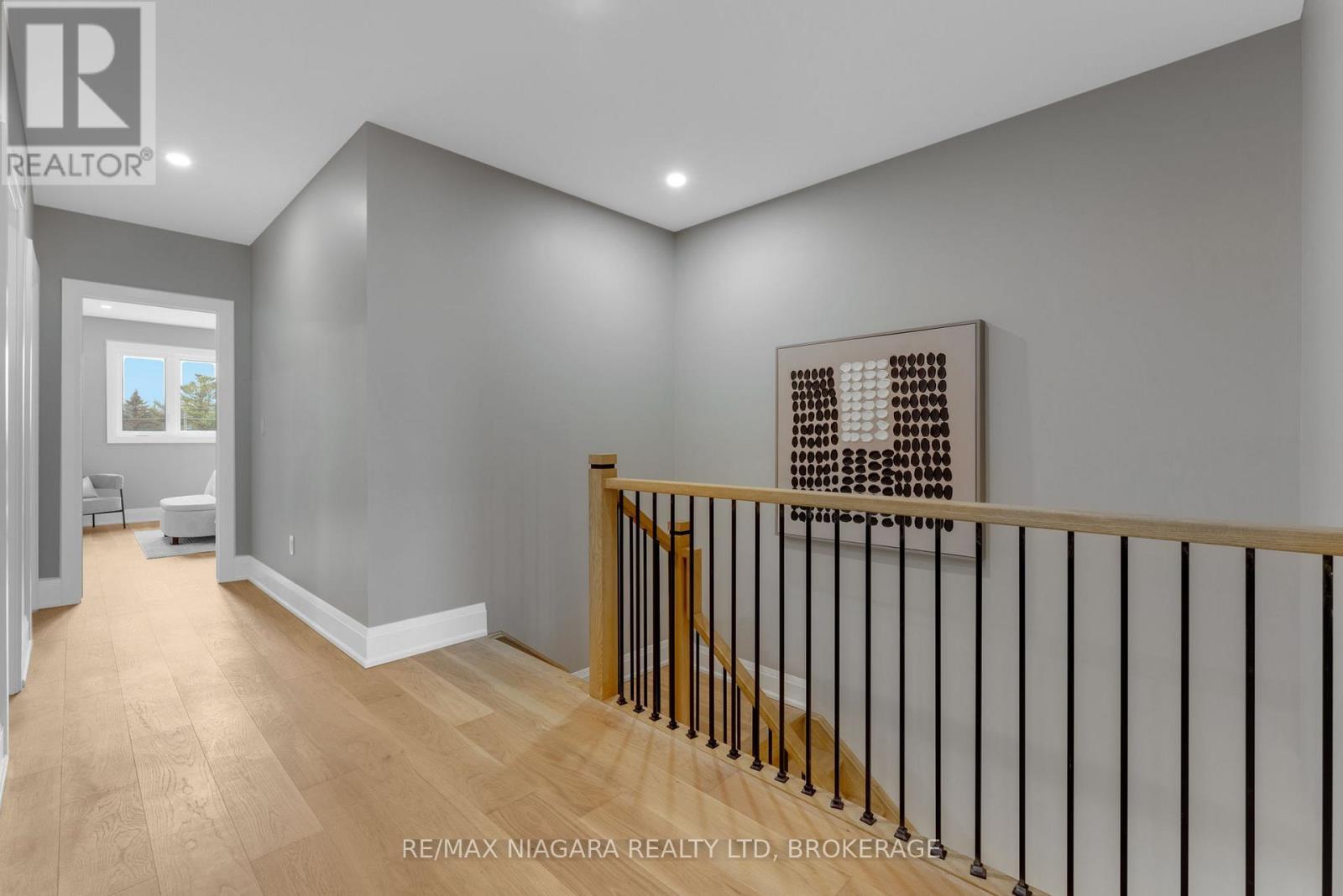 6204 Curlin Crescent, Niagara Falls (Forestview), ON - Indoor Photo Showing Other Room