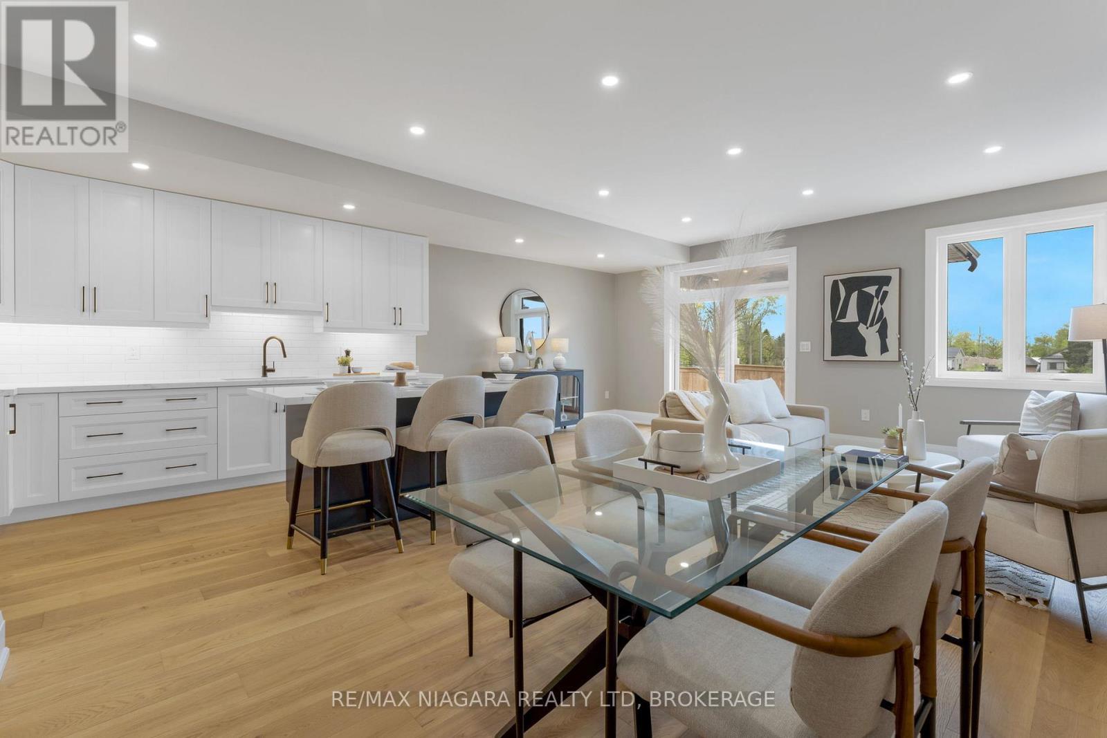 6204 Curlin Crescent, Niagara Falls (Forestview), ON - Indoor