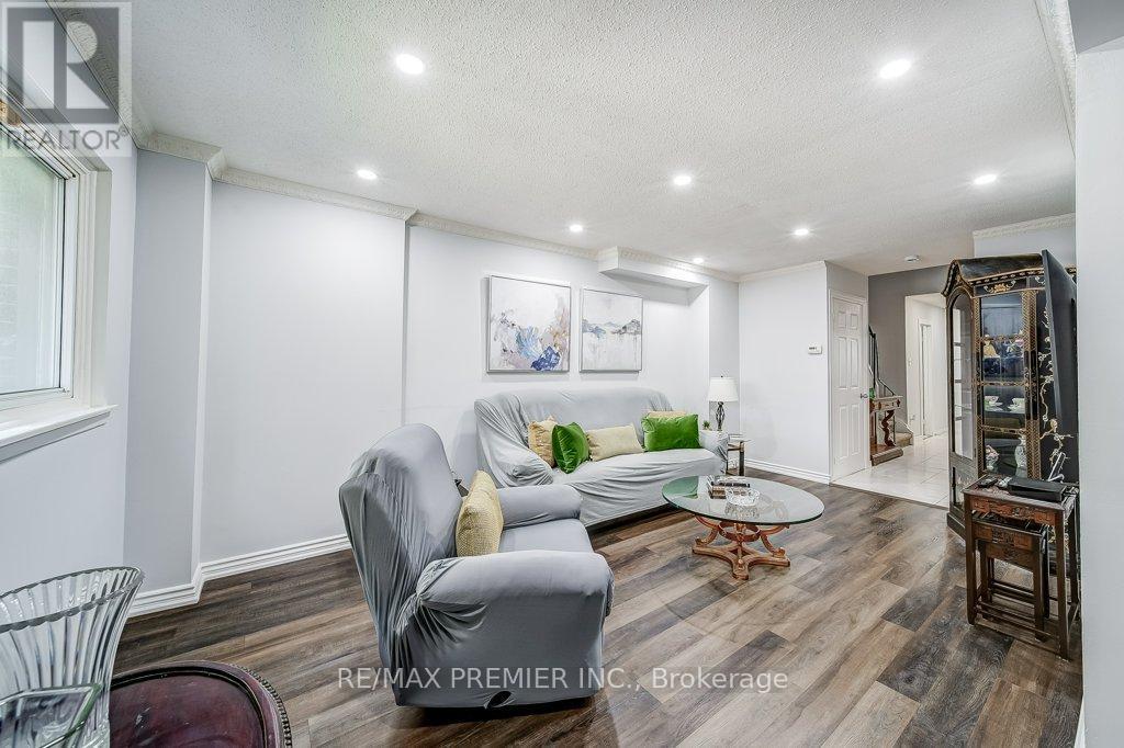 81 - 2670 Battleford Road, Mississauga, ON - Indoor