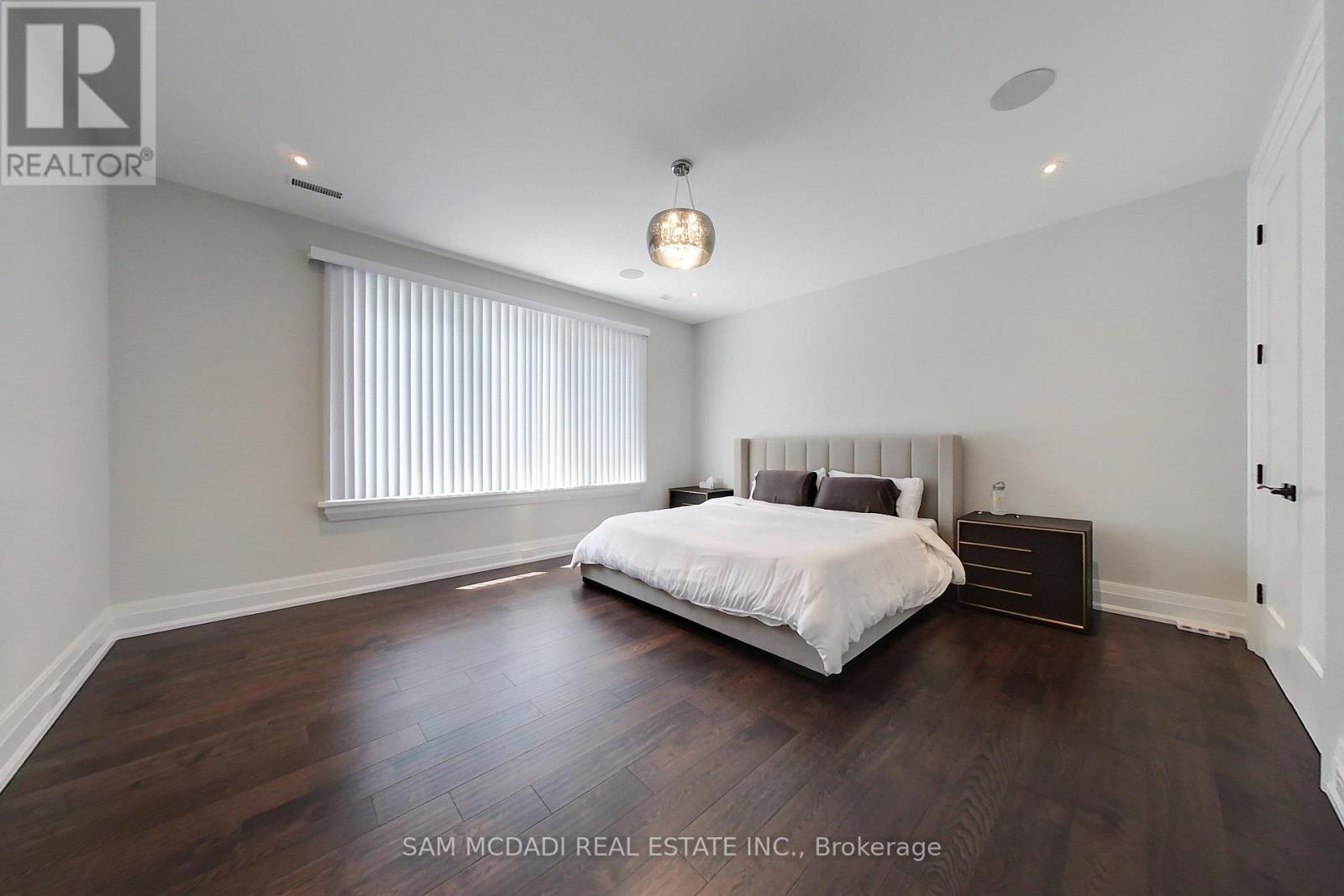 2006 Portway Avenue, Mississauga, ON - Indoor Photo Showing Bedroom