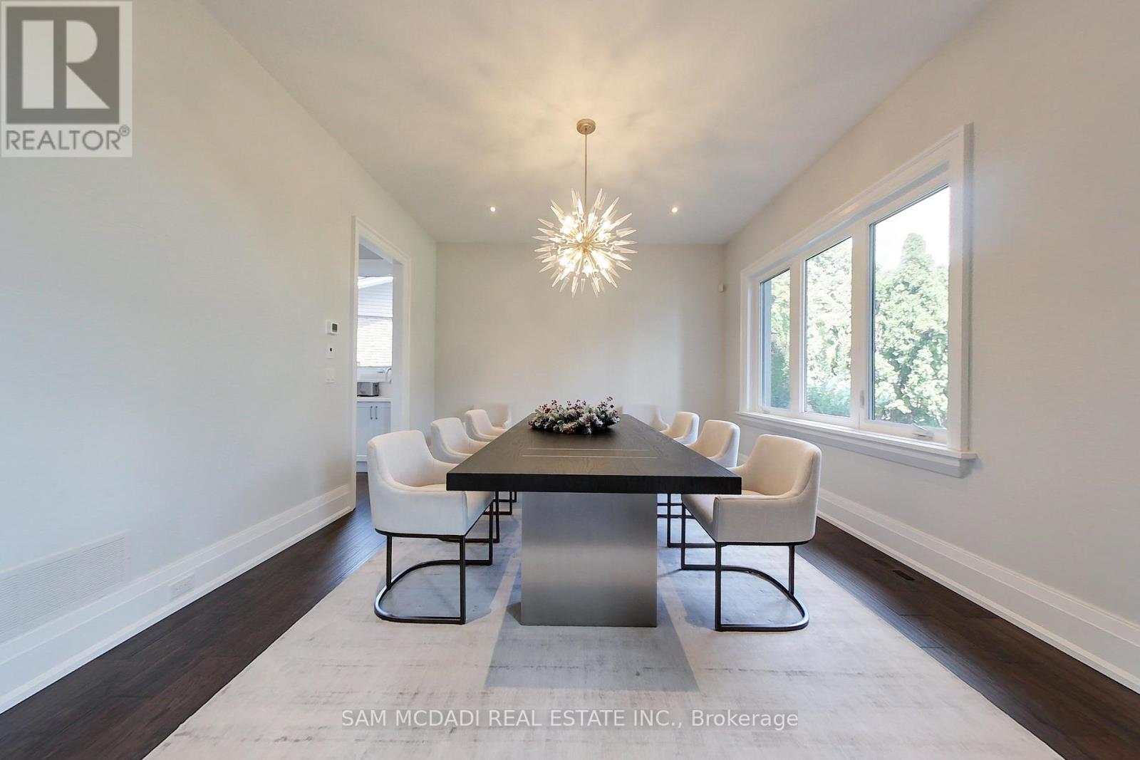 2006 Portway Avenue, Mississauga, ON - Indoor Photo Showing Dining Room