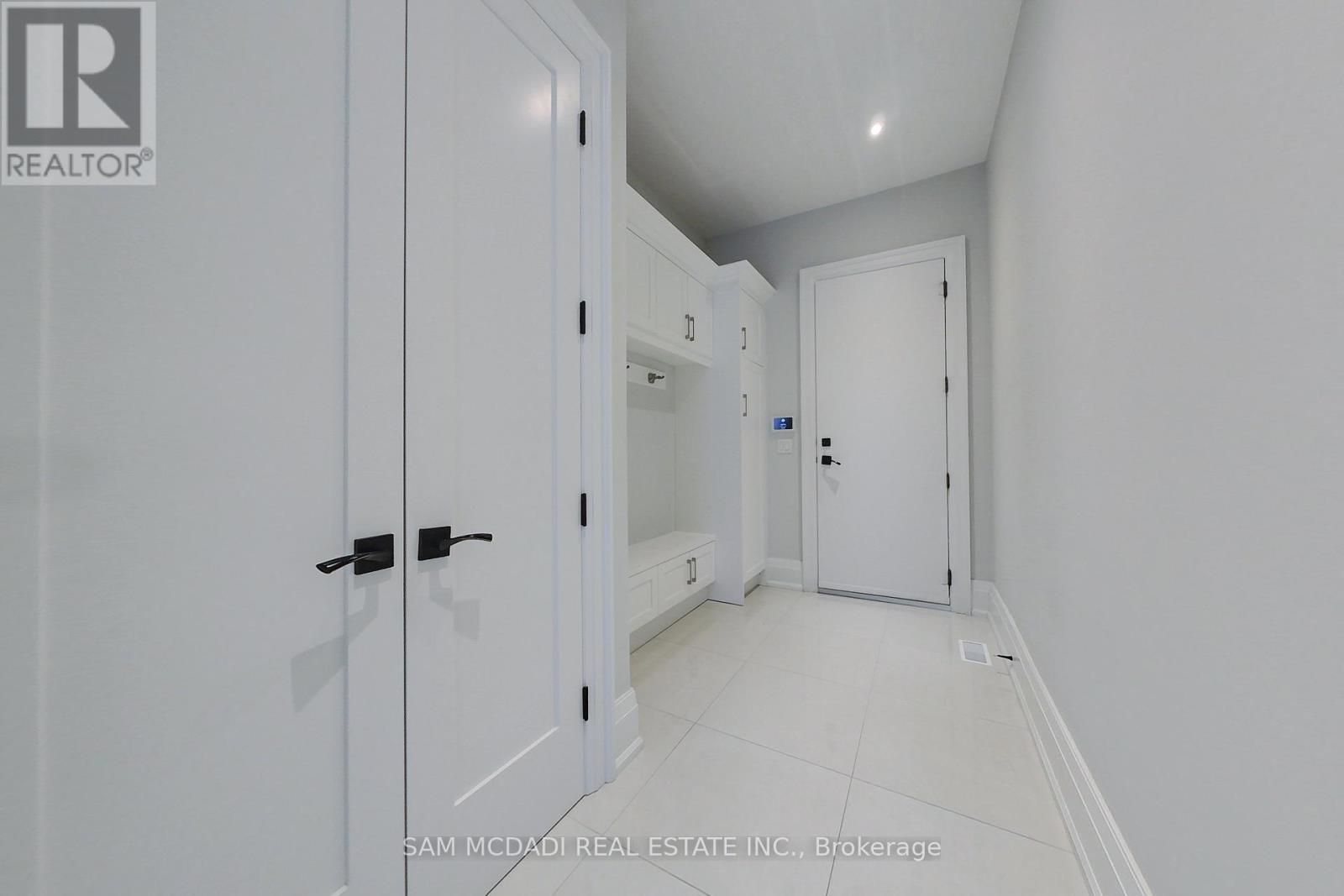 2006 Portway Avenue, Mississauga, ON - Indoor Photo Showing Other Room