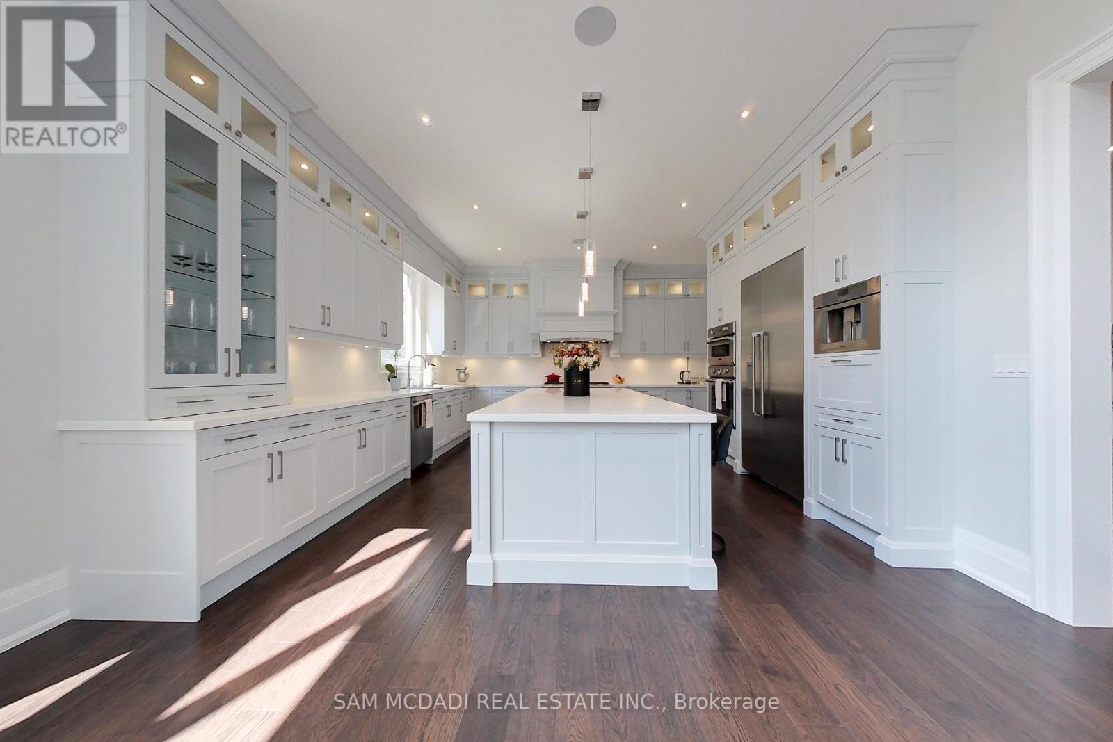 2006 Portway Avenue, Mississauga, ON - Indoor Photo Showing Kitchen