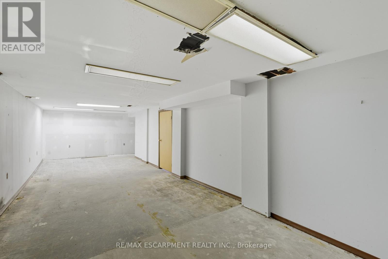 1036 Upper Wentworth Street, Hamilton, ON