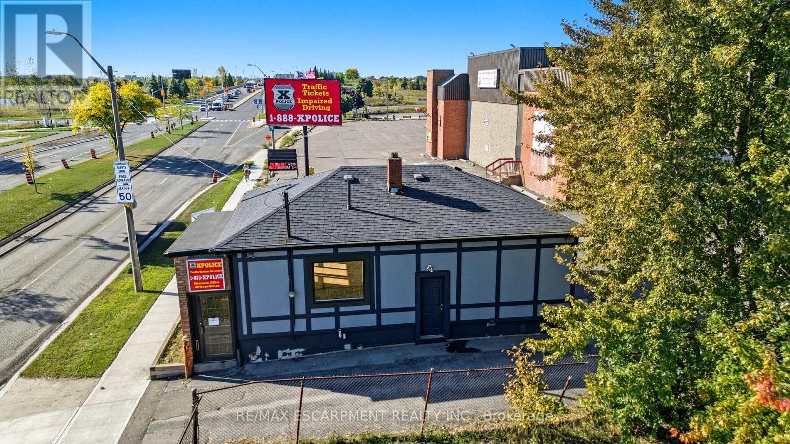 1036 Upper Wentworth Street, Hamilton, ON