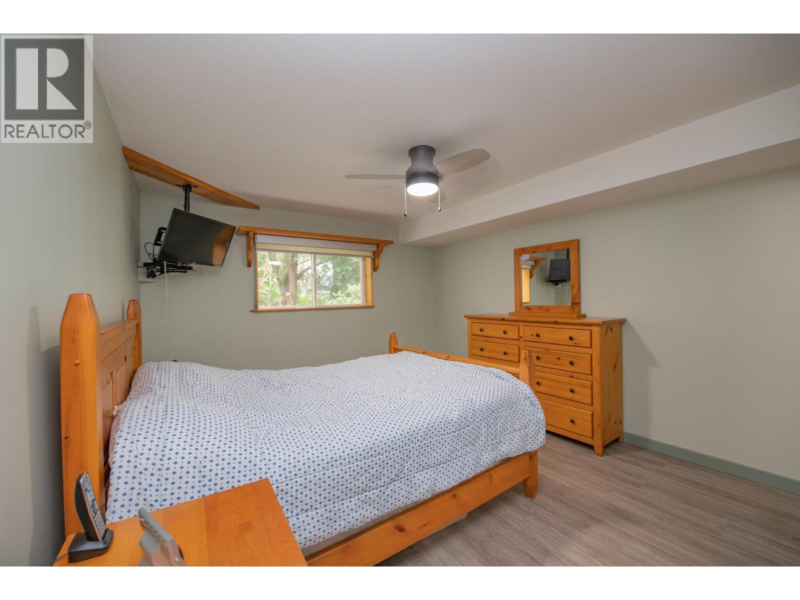 110 Kalamalka Lake Road Unit# 107, Vernon, BC - Indoor Photo Showing Bedroom