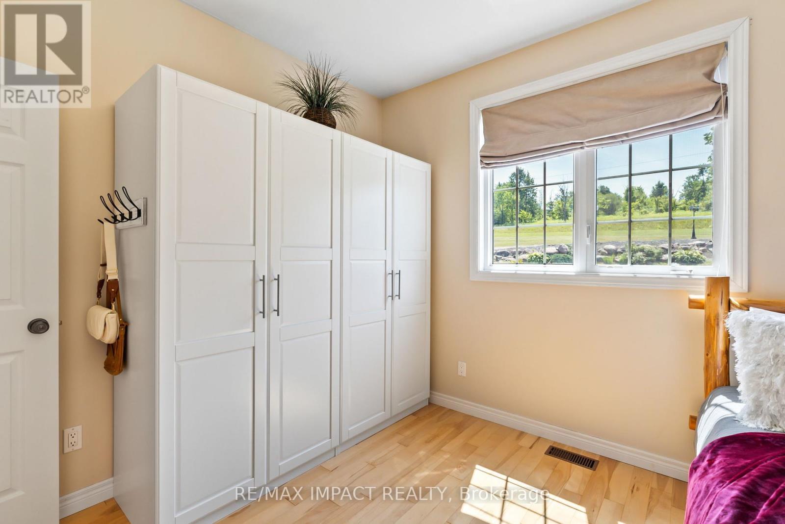 422 7A Highway, Cavan Monaghan (Cavan Twp), ON - Indoor Photo Showing Other Room