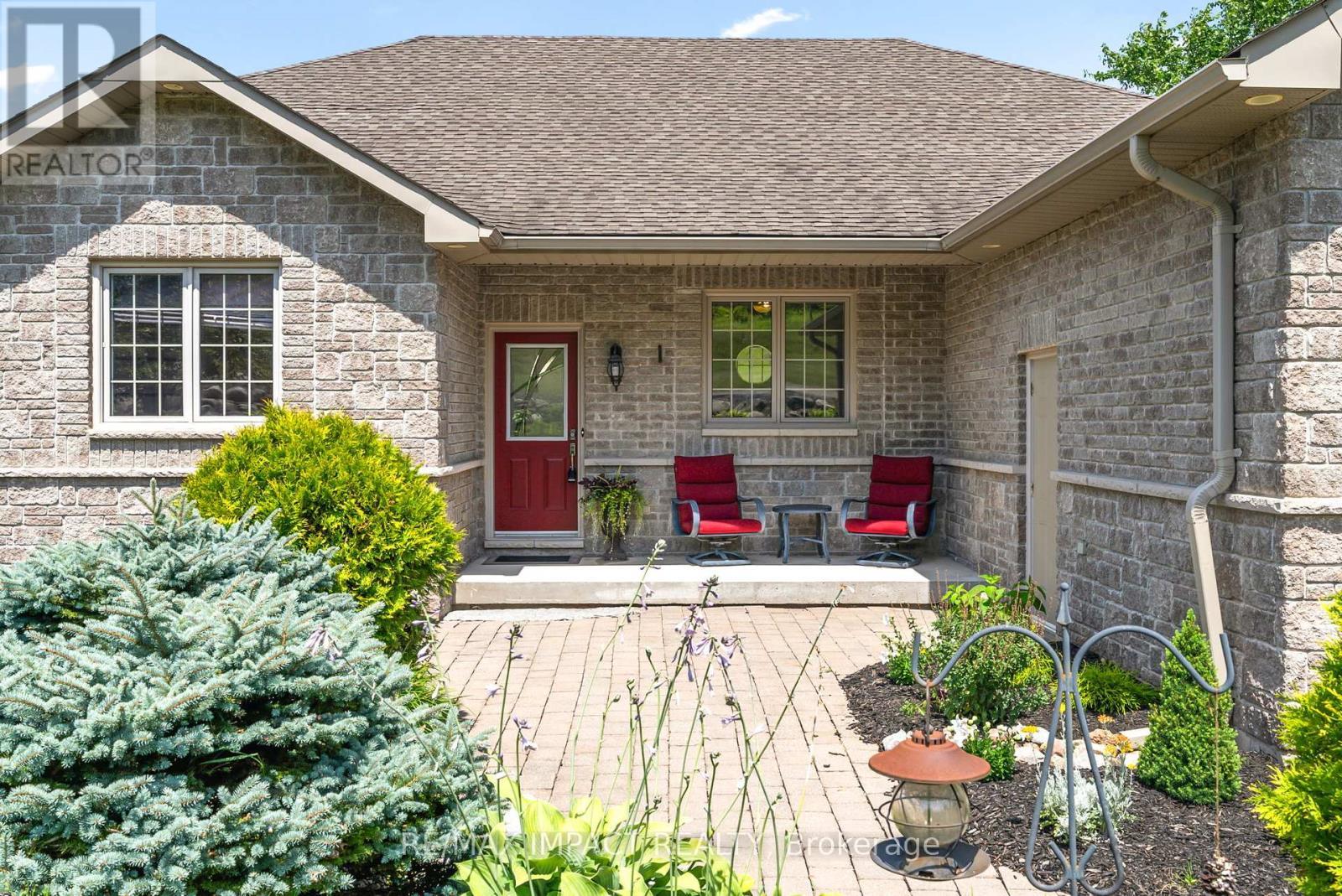 422 7A Highway, Cavan Monaghan (Cavan Twp), ON - Outdoor With Deck Patio Veranda