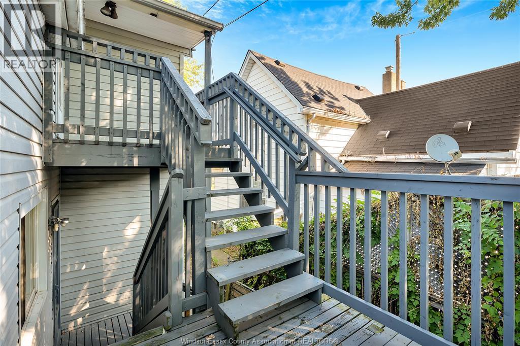 437 Karl Place, Windsor, ON - Outdoor