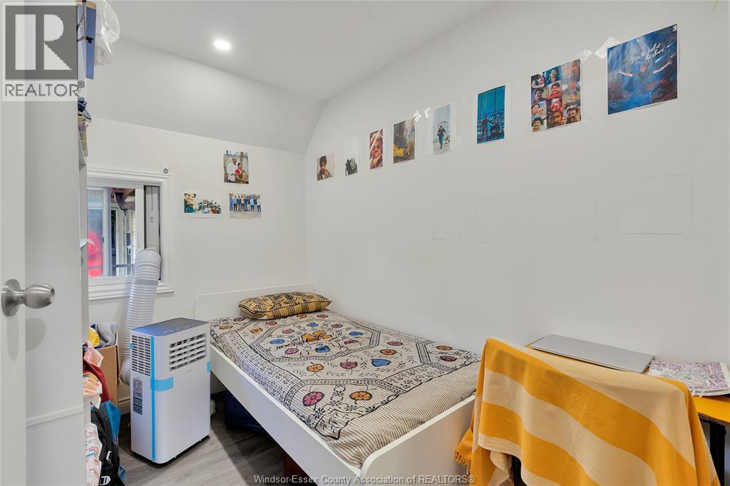 437 Karl Place, Windsor, ON - Indoor