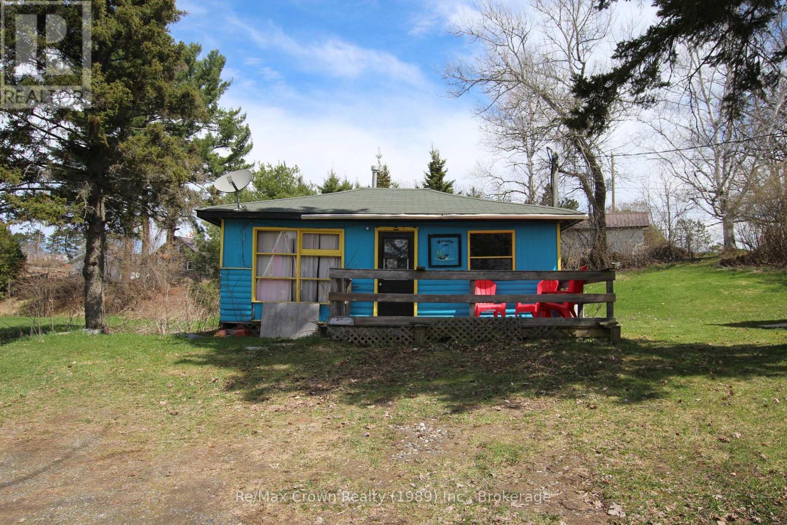 Loon Cottage - 2 bedrm - Seasonal - 84-85 Wilson Lake Road, Parry Sound Remote Area (Port Loring), ON - Outdoor