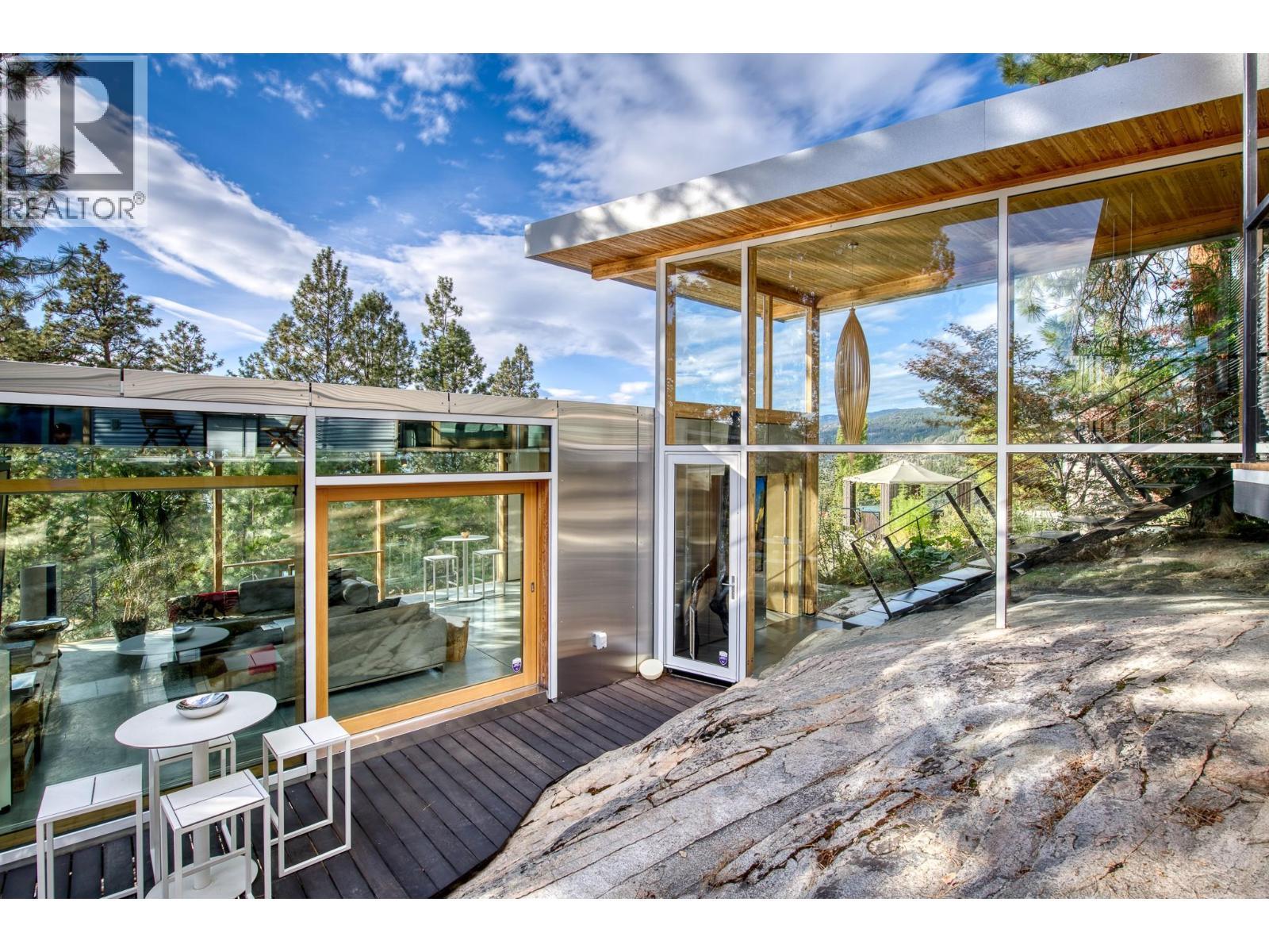 2843 Arawana Place, Naramata, BC - Outdoor With Deck Patio Veranda With Exterior