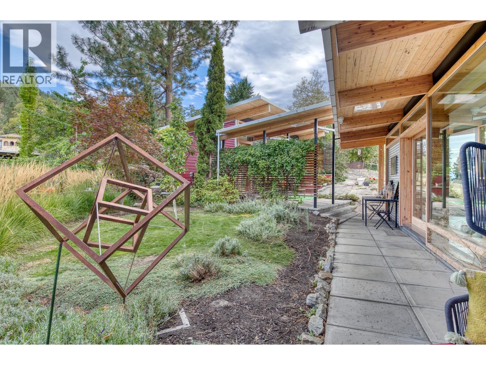 2843 Arawana Place, Naramata, BC - Outdoor With Deck Patio Veranda