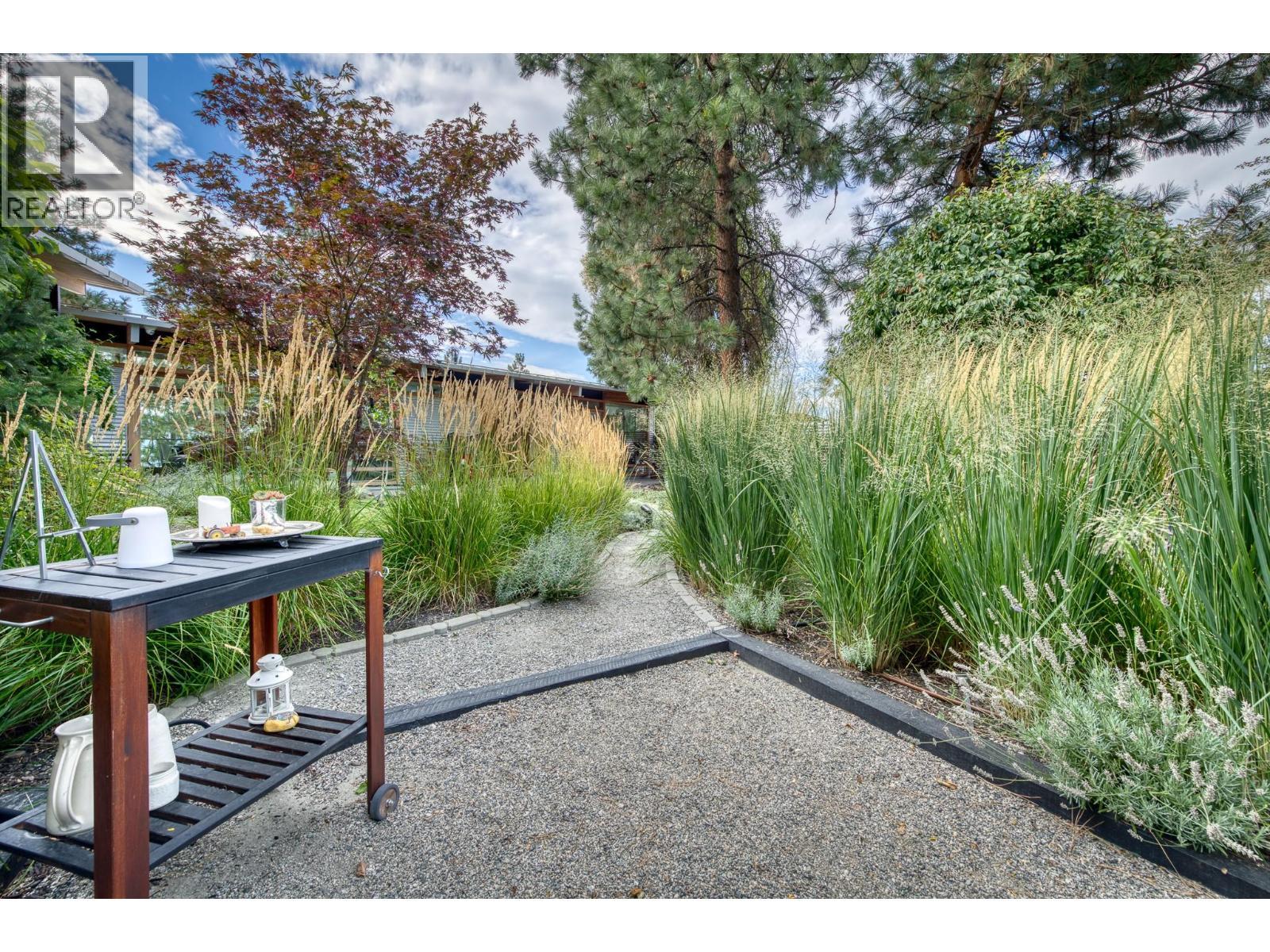 2843 Arawana Place, Naramata, BC - Outdoor