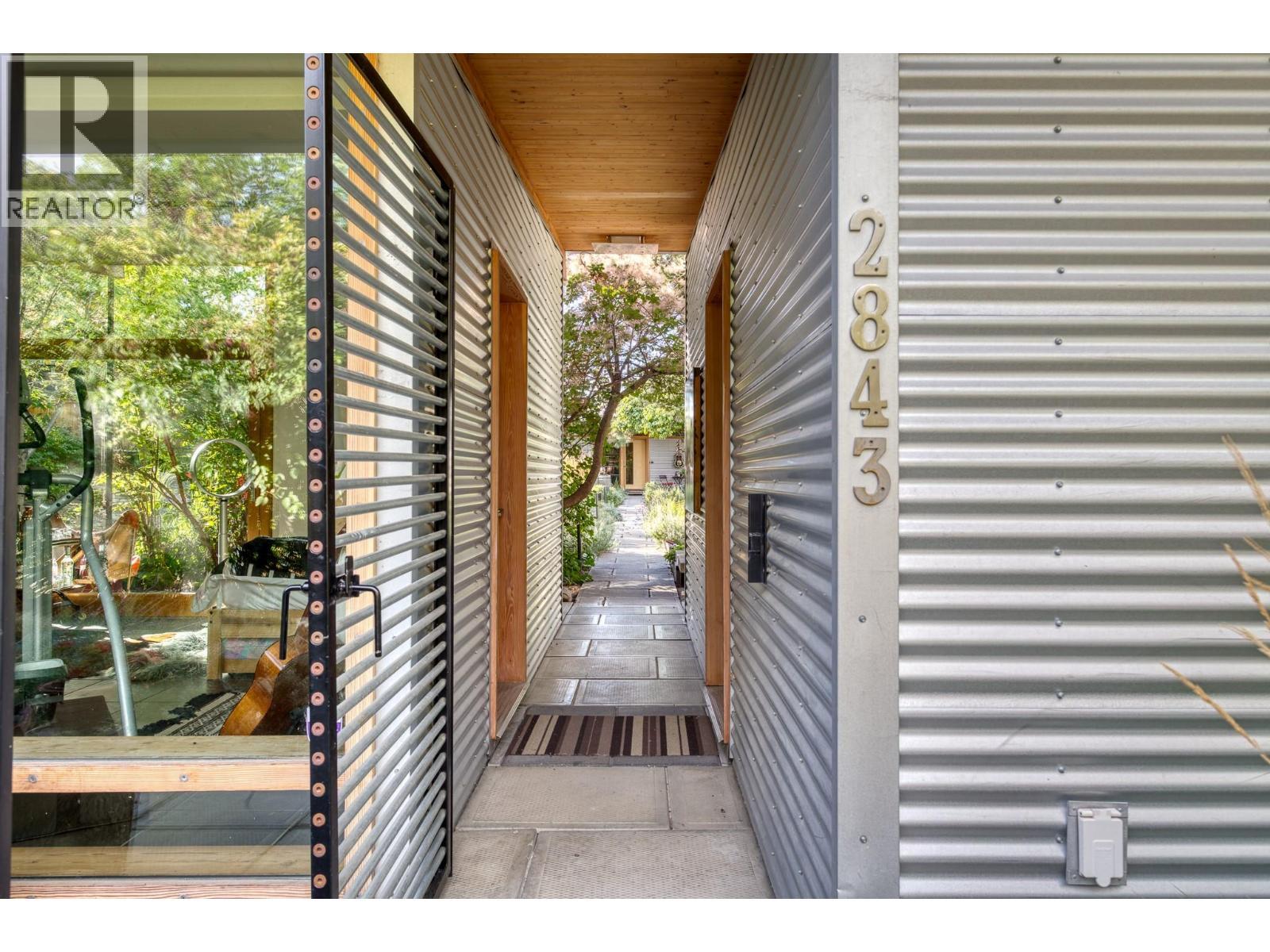 2843 Arawana Place, Naramata, BC - Outdoor