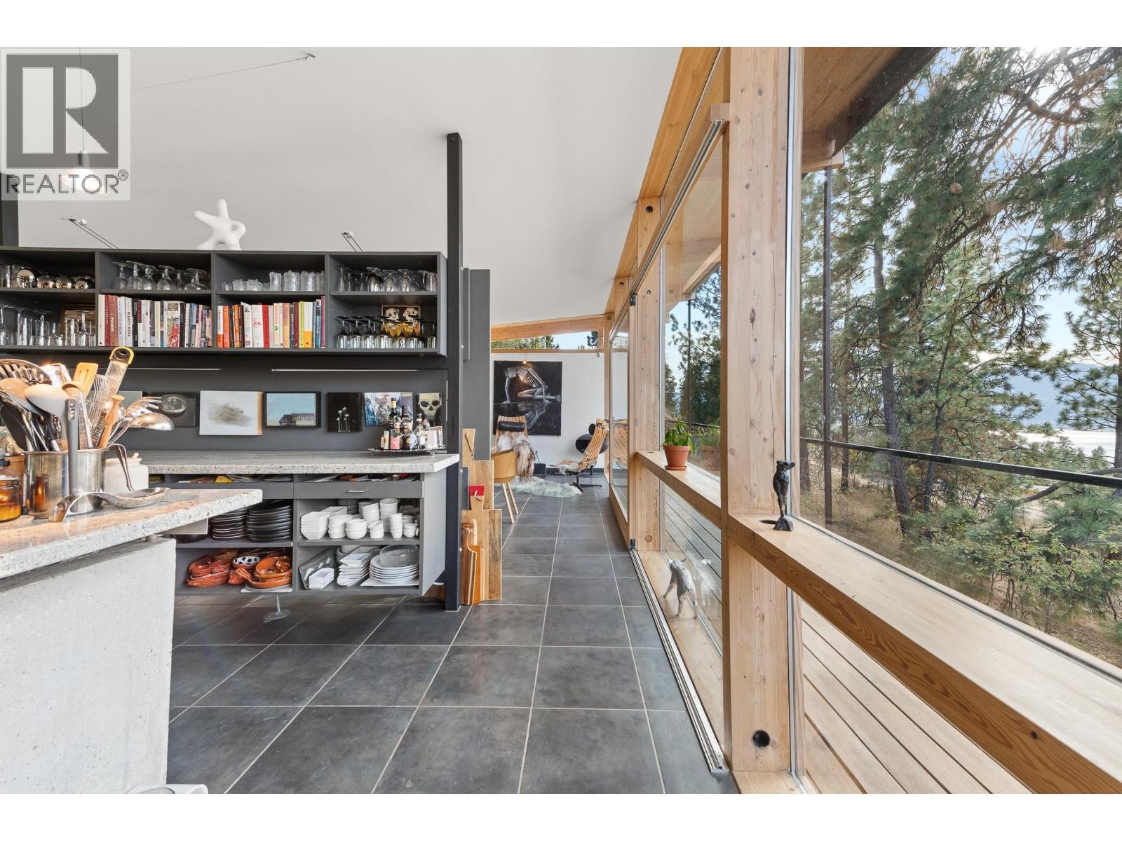 2843 Arawana Place, Naramata, BC - Photo Showing Other Room