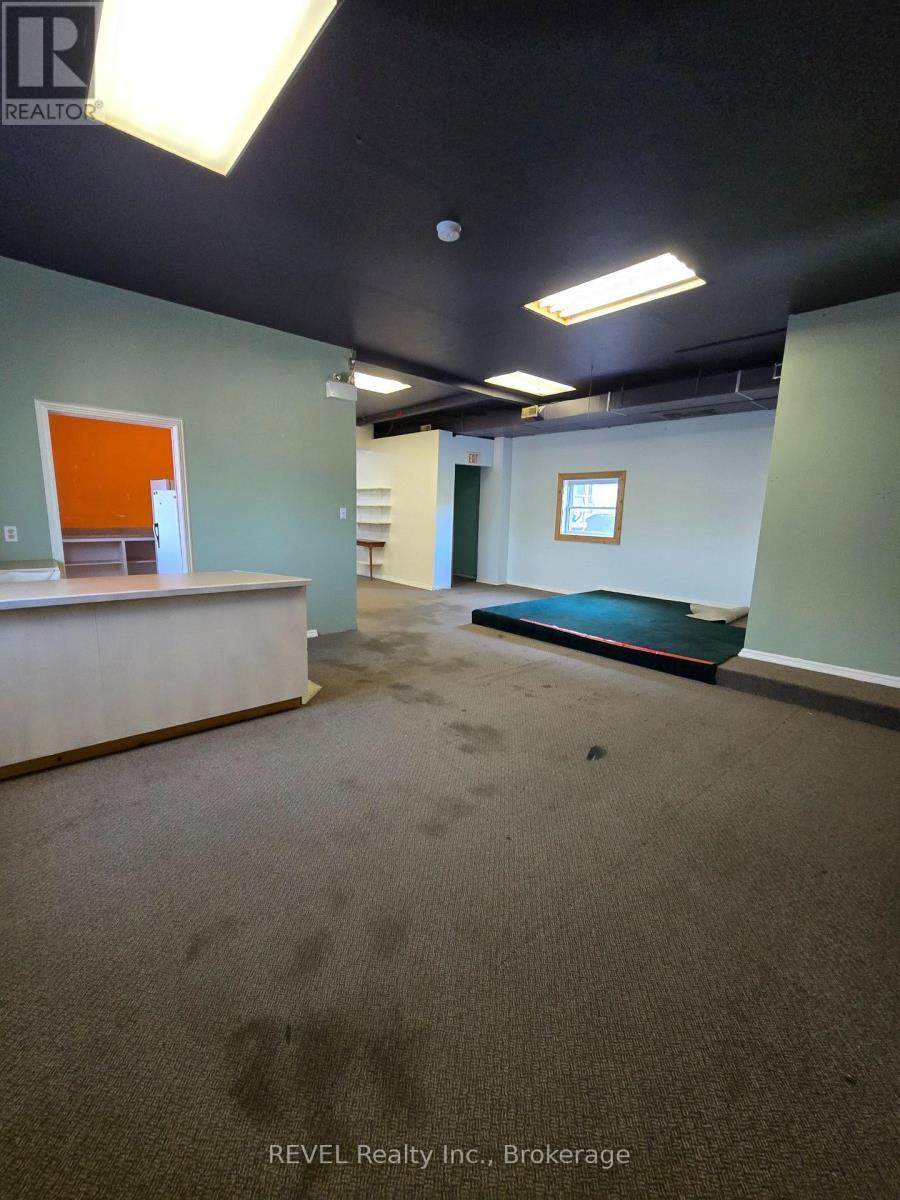 75 Manitoba Street, Bracebridge (Macaulay), ON