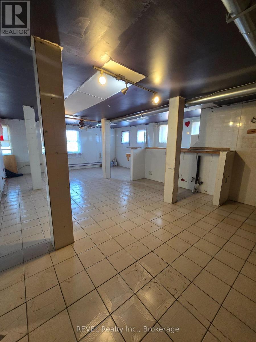 75 Manitoba Street, Bracebridge (Macaulay), ON