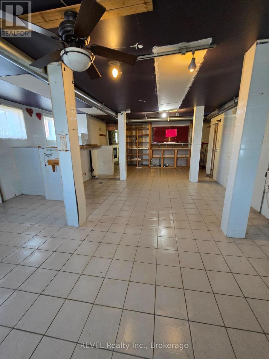 75 Manitoba Street, Bracebridge (Macaulay), ON