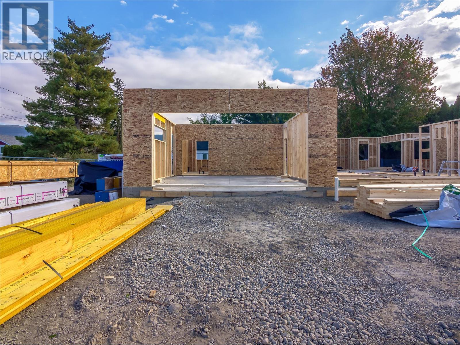 6609 Nixon Road Unit# 102, Summerland, BC - Outdoor With Deck Patio Veranda