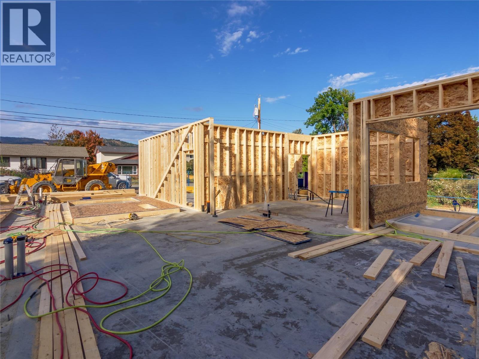 6609 Nixon Road Unit# 102, Summerland, BC - Outdoor