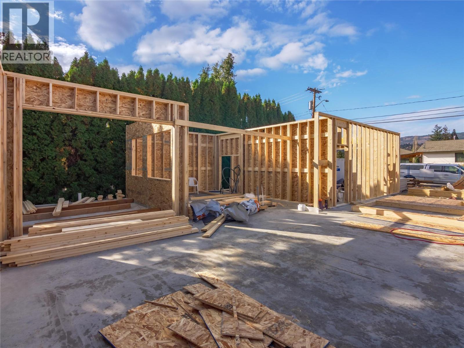 6609 Nixon Road Unit# 102, Summerland, BC - Outdoor