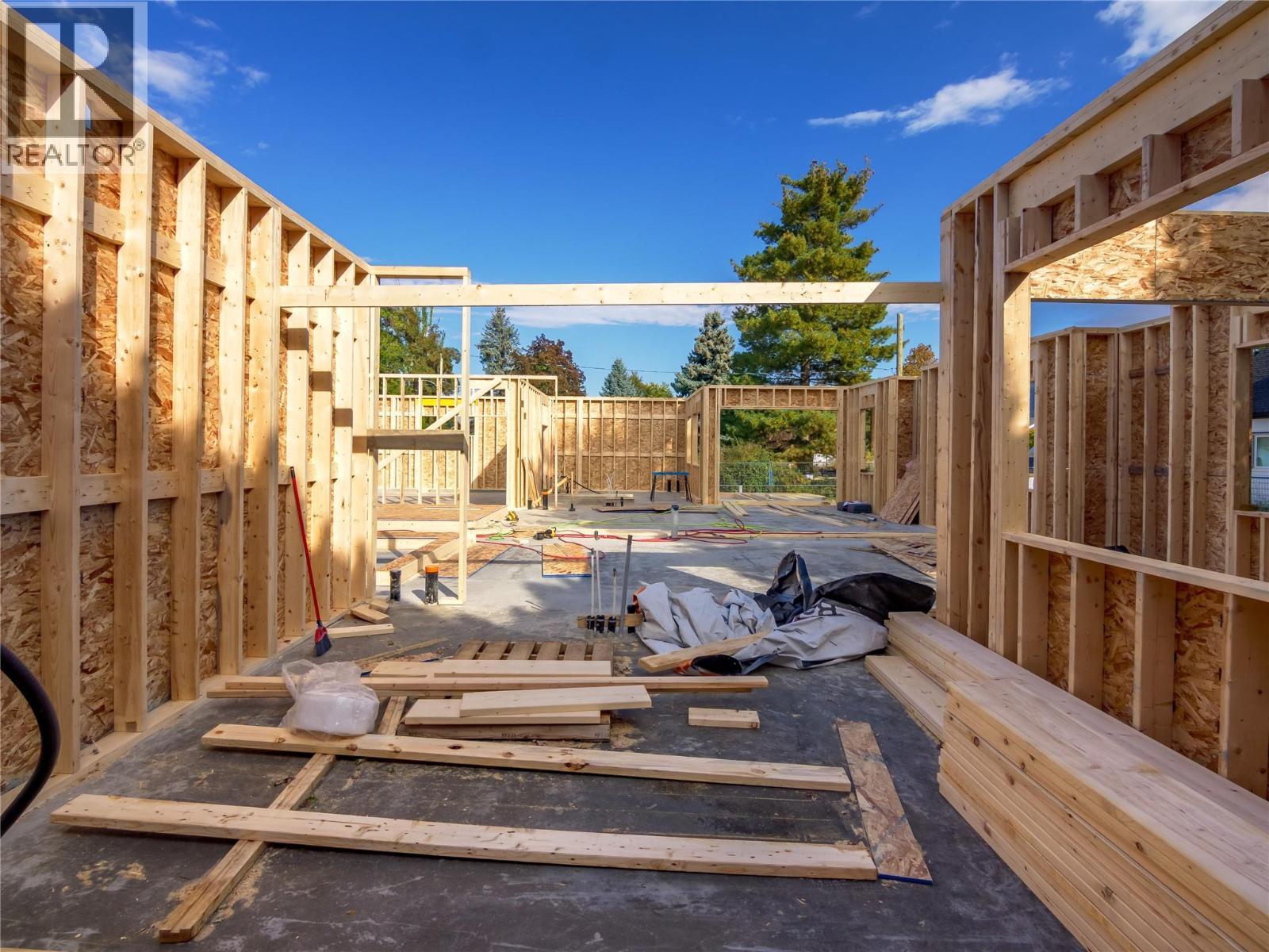 6609 Nixon Road Unit# 102, Summerland, BC - Outdoor With Deck Patio Veranda