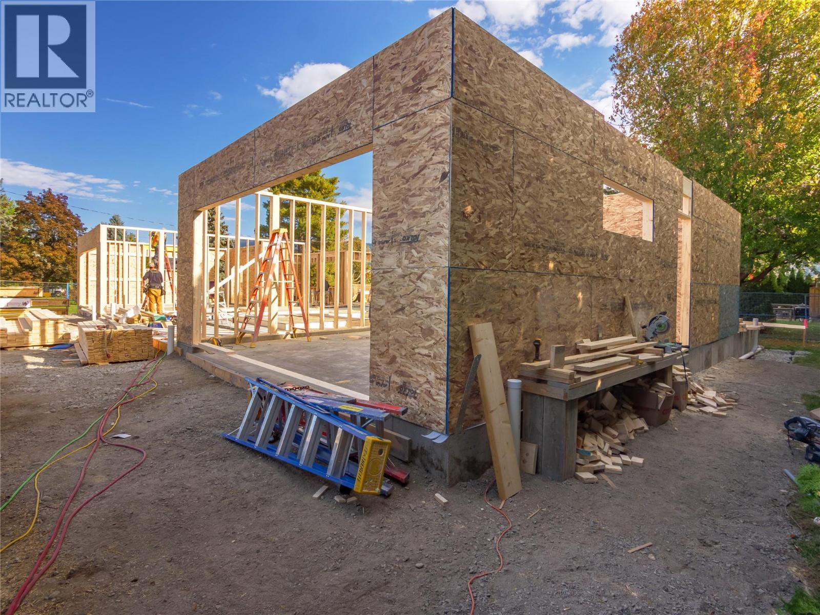 6609 Nixon Road Unit# 102, Summerland, BC - Outdoor