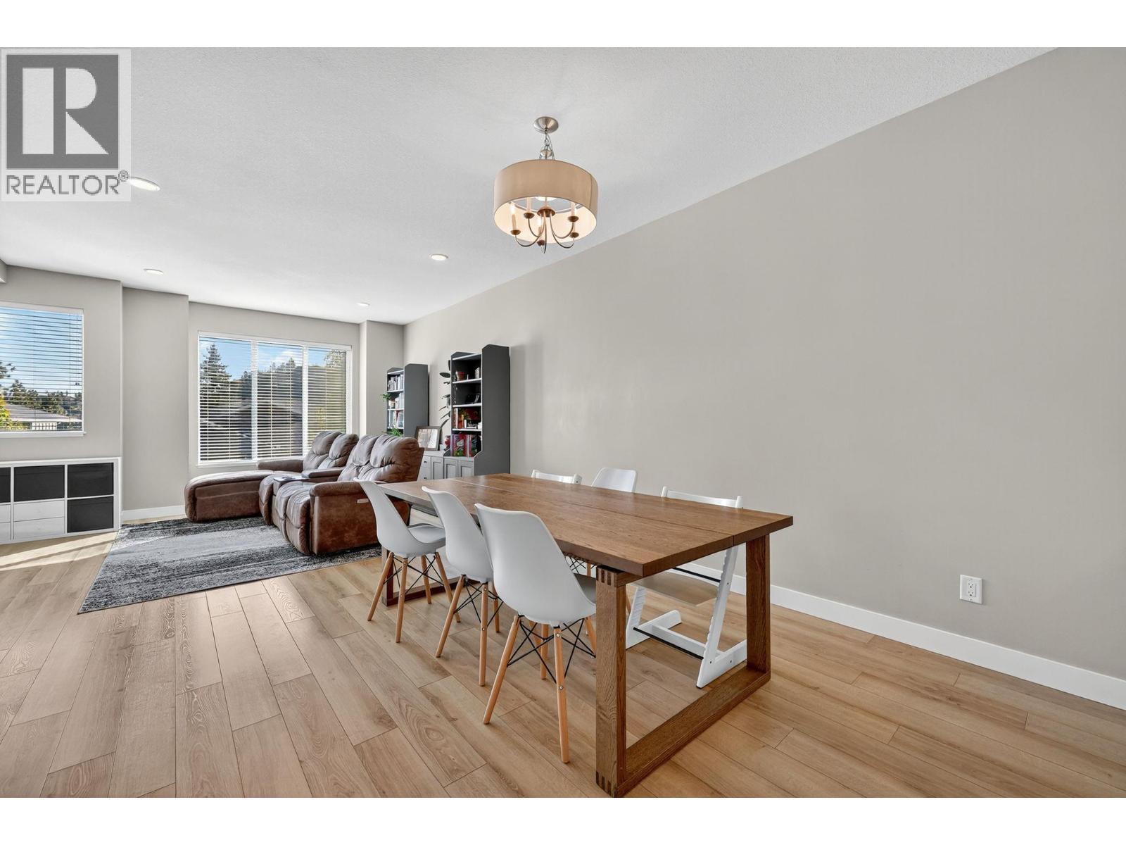 2490 Tuscany Drive Unit# 14, West Kelowna, BC - Indoor Photo Showing Dining Room