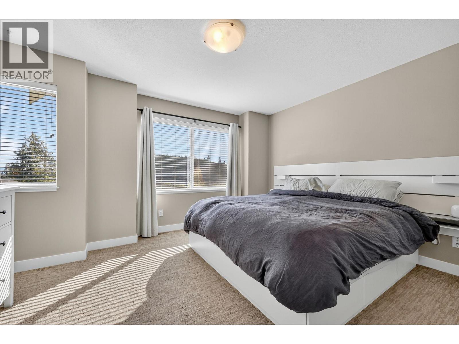 2490 Tuscany Drive Unit# 14, West Kelowna, BC - Indoor Photo Showing Bedroom