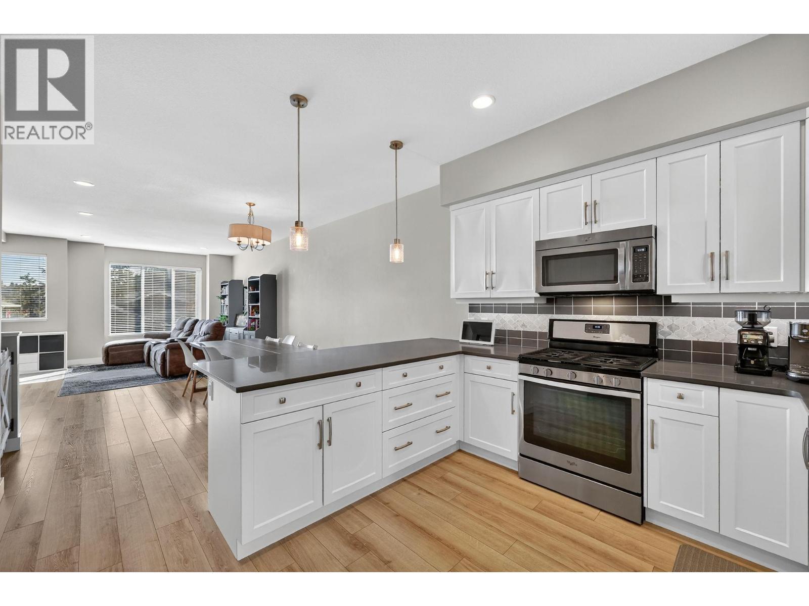 2490 Tuscany Drive Unit# 14, West Kelowna, BC - Indoor Photo Showing Kitchen With Upgraded Kitchen