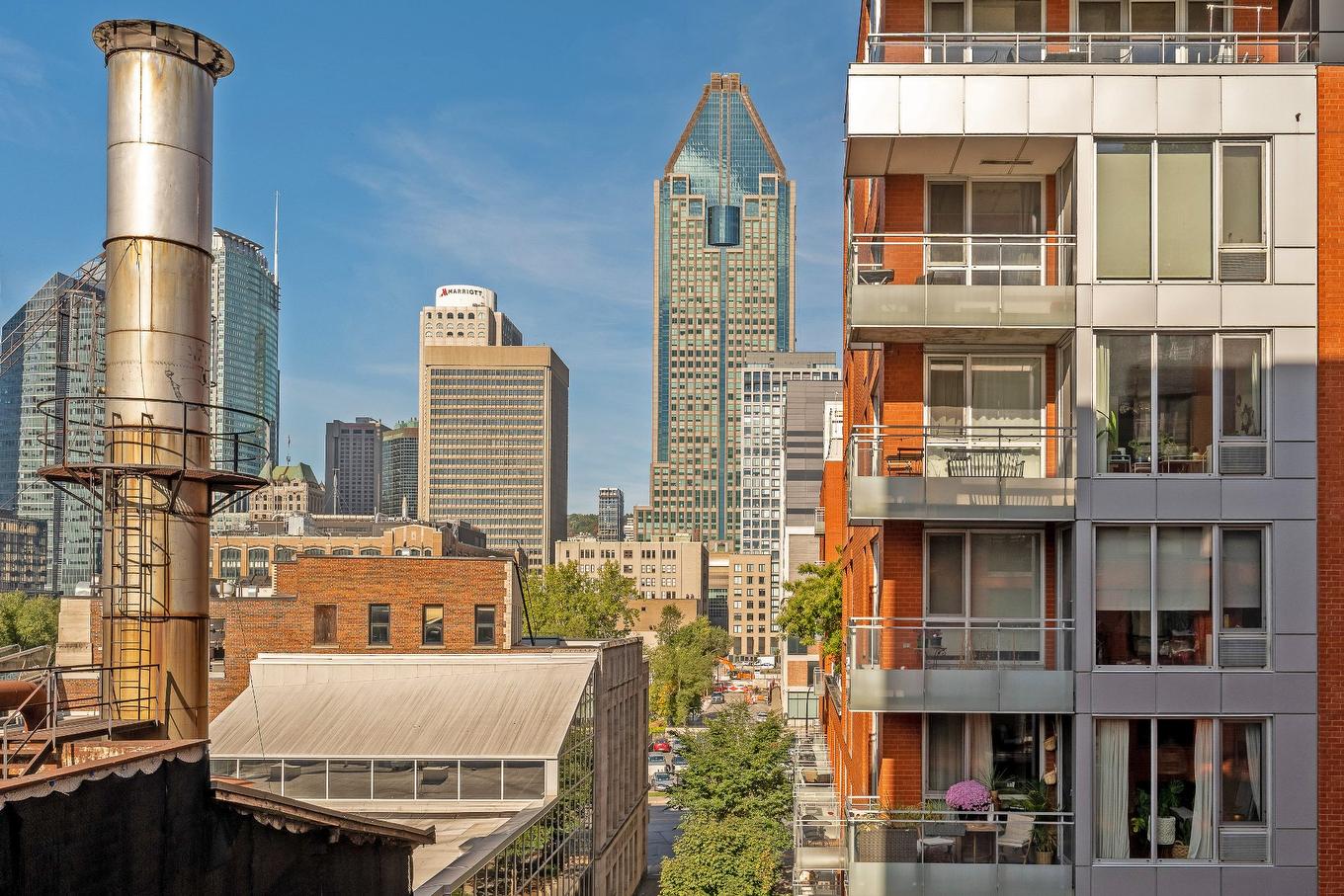 Vue - 627-400 Rue De L'Inspecteur, Montréal (Le Sud-Ouest), QC - Outdoor With Balcony With Facade