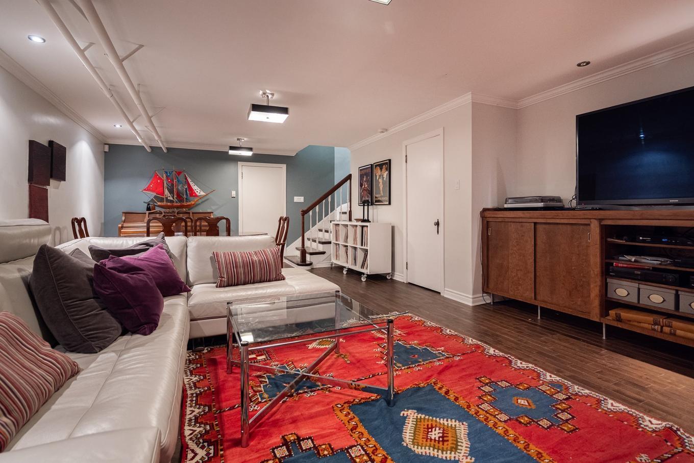 Sous-sol - 4641 Av. Lacombe, Montréal (Côte-Des-Neiges/Notre-Dame-De-Grâce), QC - Indoor Photo Showing Living Room