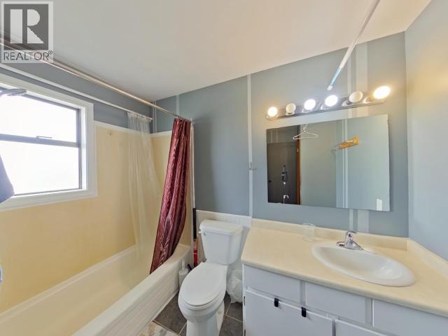 14-4651 Harvie Ave, Powell River, BC - Indoor Photo Showing Bathroom
