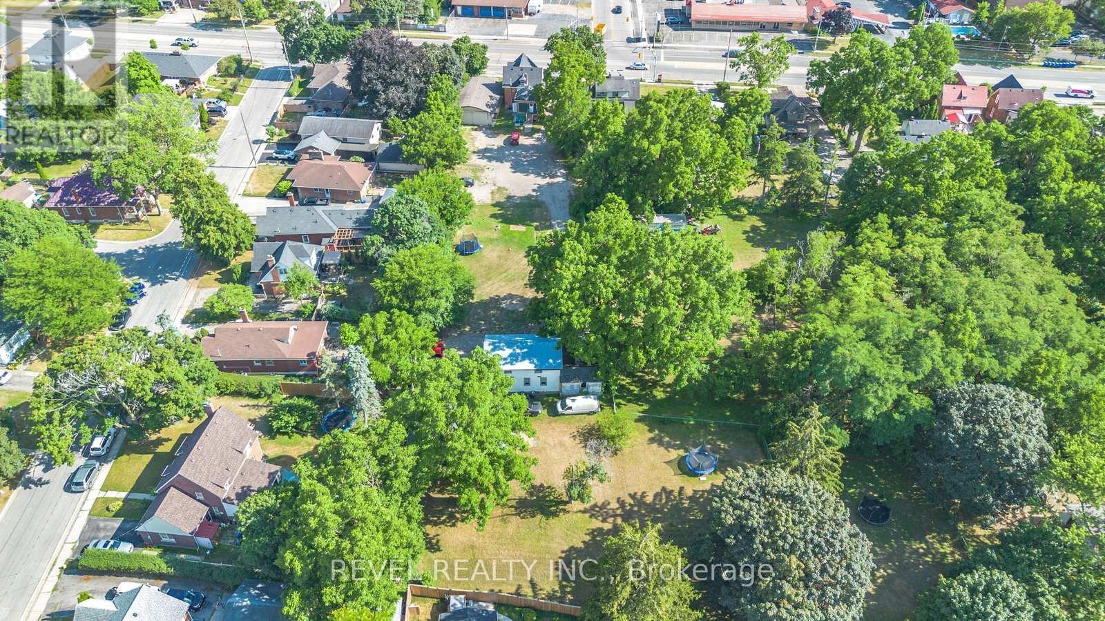 816 Colborne Street E, Brantford, ON