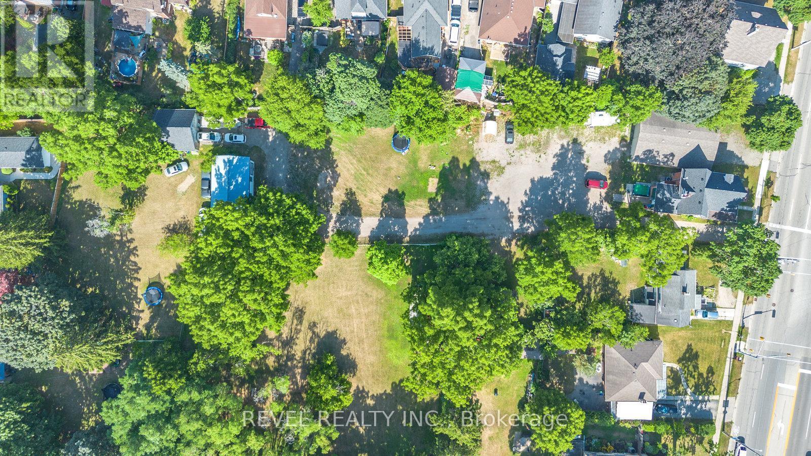 816 Colborne Street E, Brantford, ON