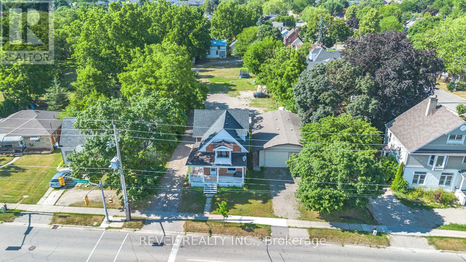 816 Colborne Street E, Brantford, ON