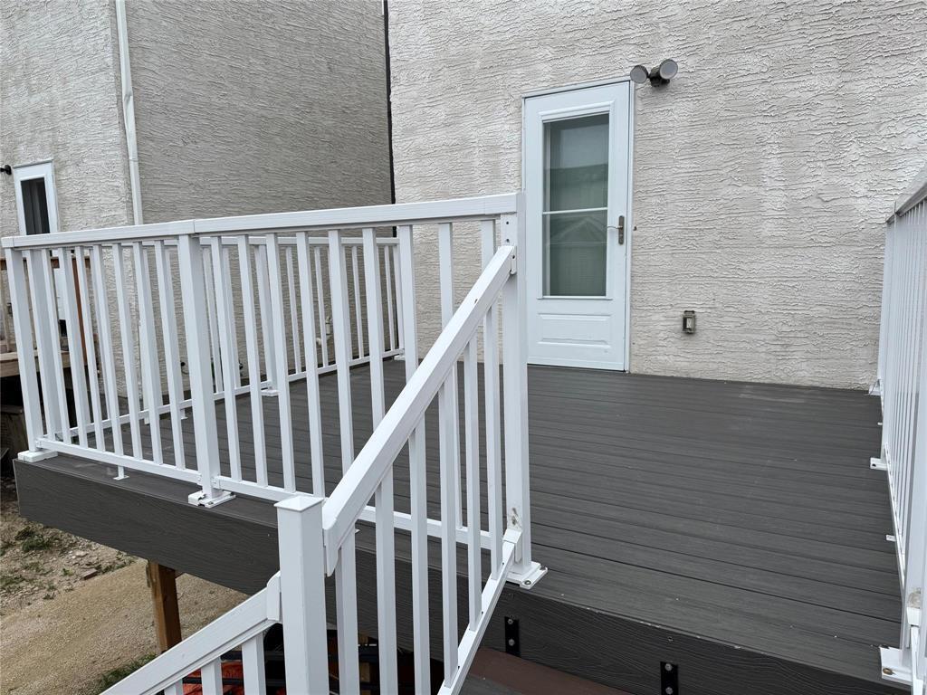 443 Wales Avenue, Winnipeg, MB - Outdoor With Exterior