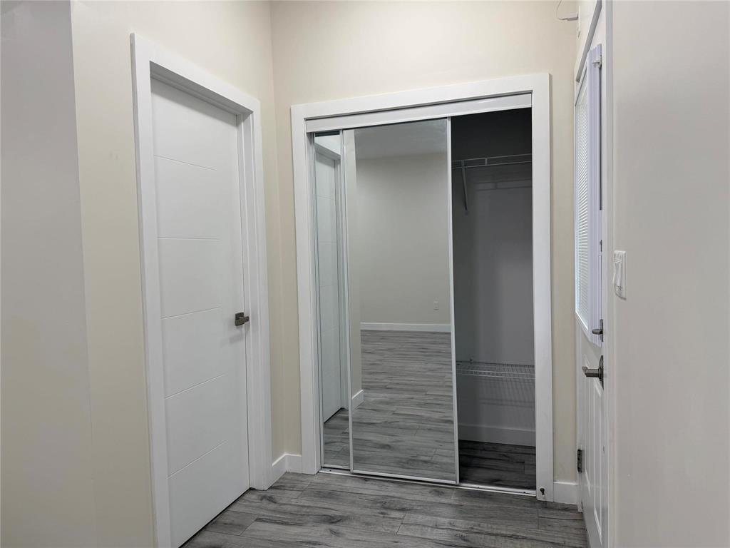 443 Wales Avenue, Winnipeg, MB - Indoor Photo Showing Other Room